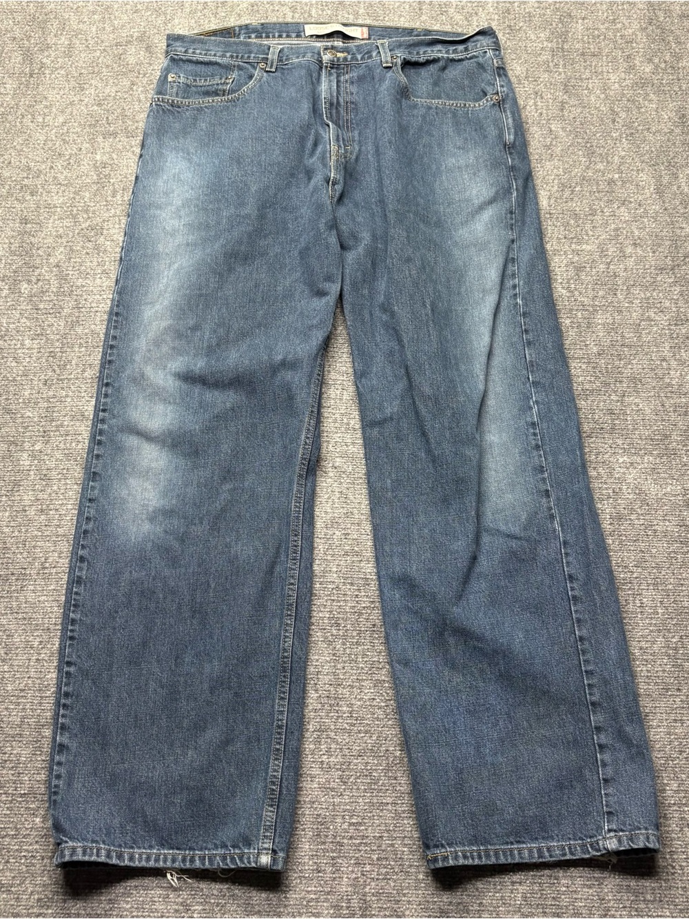 VTG Levis Jeans Mens 38x34 Blue 569 Loose Straight Fit Denim Baggy Skater Y2K